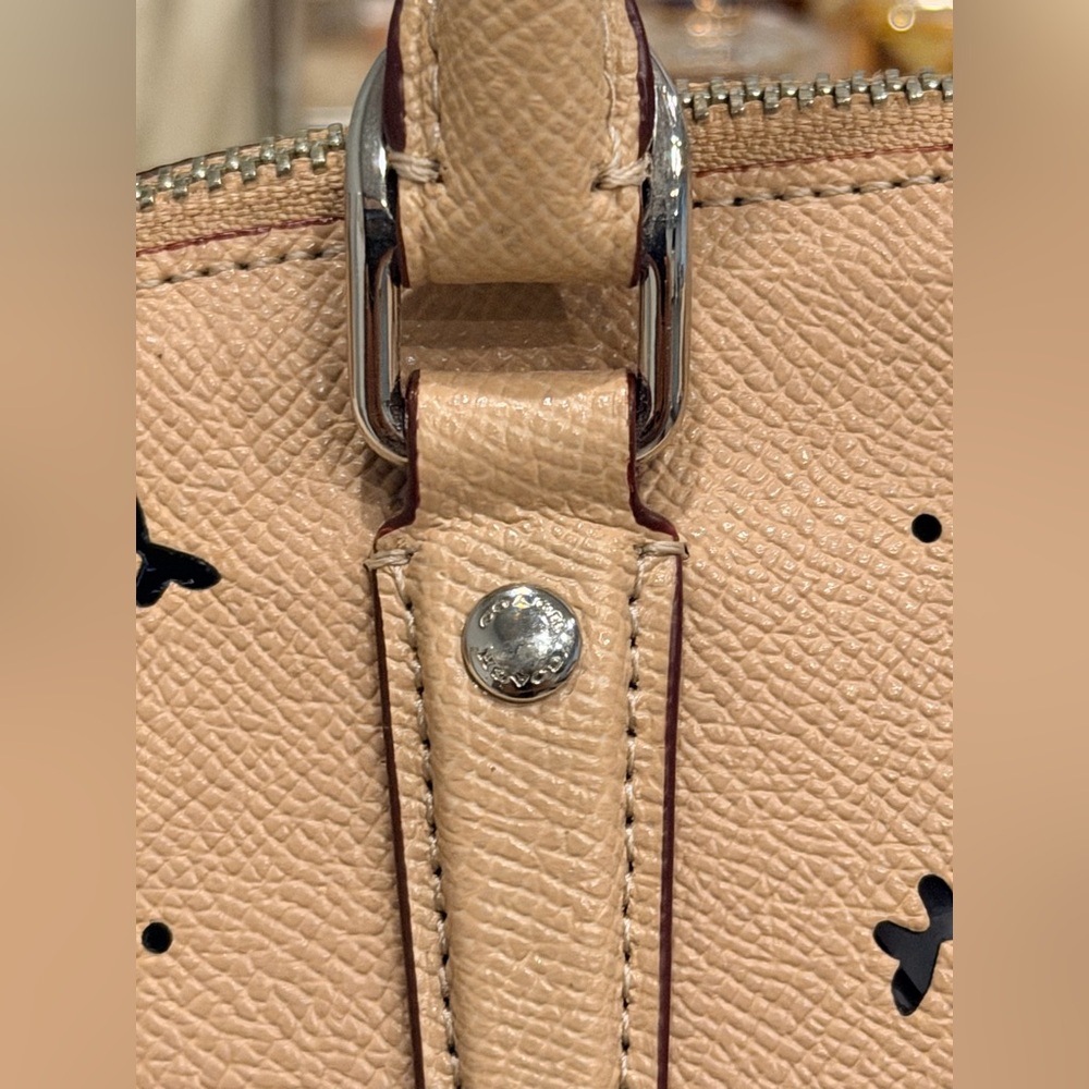 COACH SIERRA SATCHEL IN PERFORATED CROSSGRAIN LEATHER - Picture 5 of 11